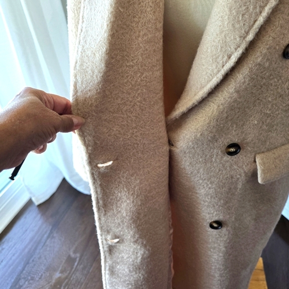 Elegant Double Breasted Cream Jacket - Picture 4 of 11